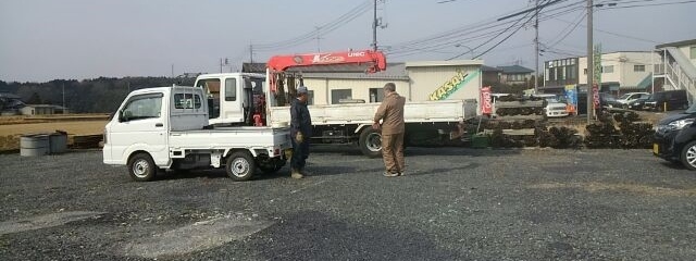 駐車場の整備しています