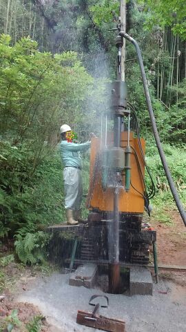 13m掘削で綺麗な地下水出たぁ~~