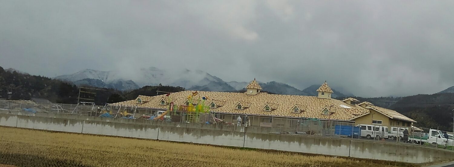 田んぼの中に、可愛い! メルヘン登場!